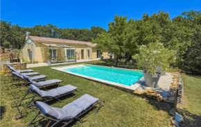 Stunning home in Grignan with WiFi and 5 Bedrooms